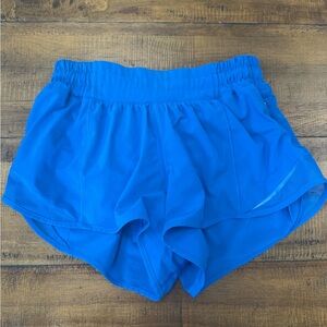 Lululemon Poolside Hotty Hot 2.5 Short